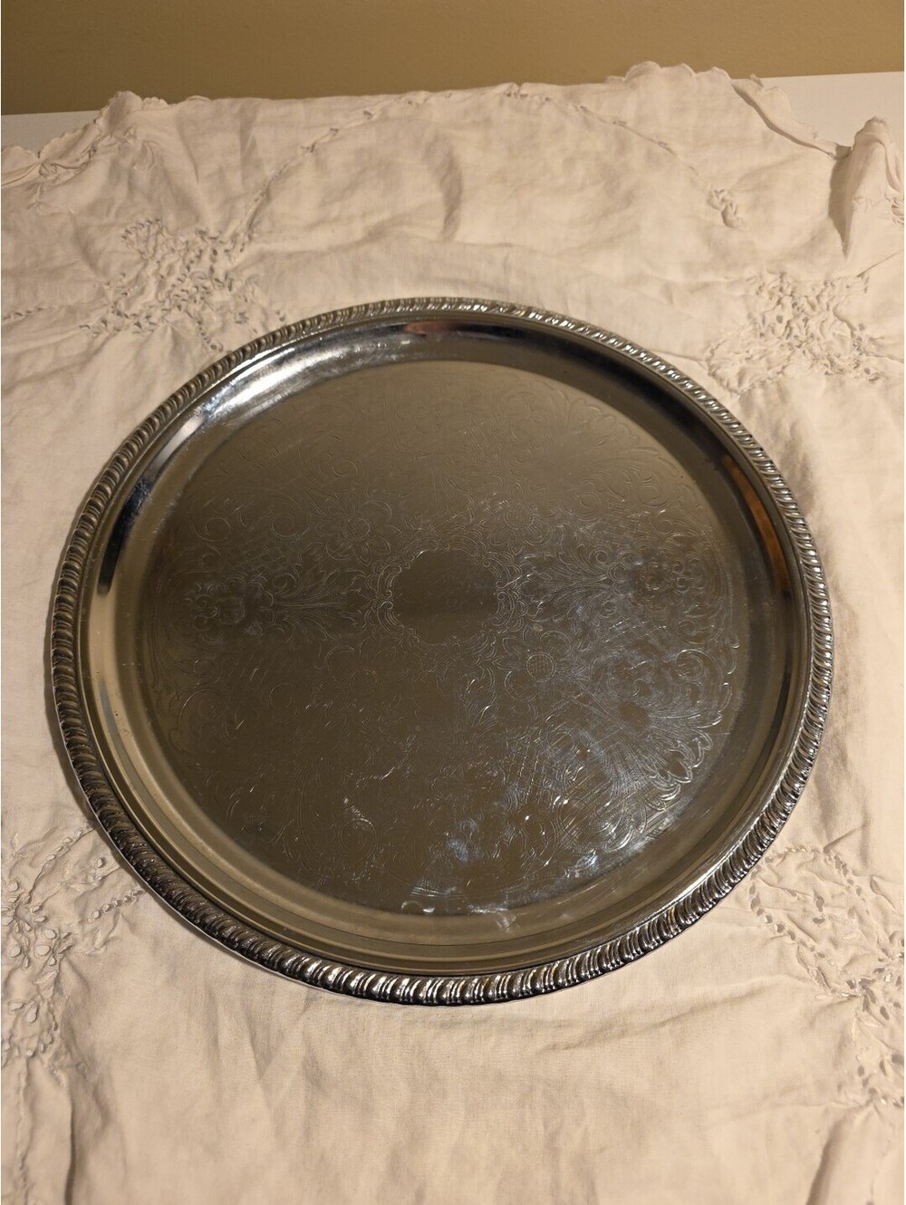 Irvinware 12.5" Round Platter